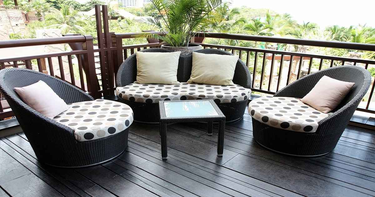 can you leave patio furniture outside in the rain