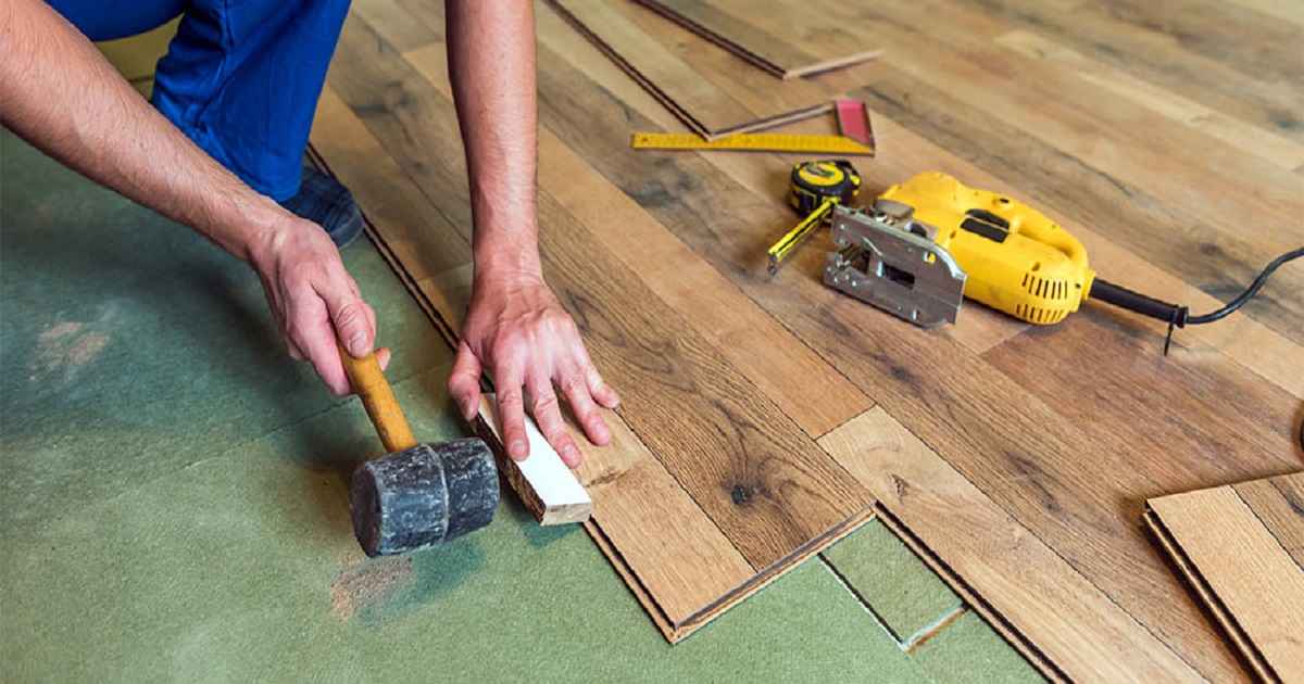 do flooring installers move furniture